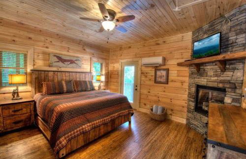 Honeymoon Getaway in woods near NOC and Smoky Mtn RR - Foto 7