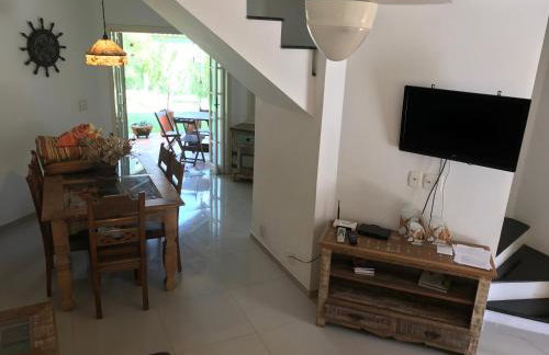 Linda casa em condomínio - Foto 22