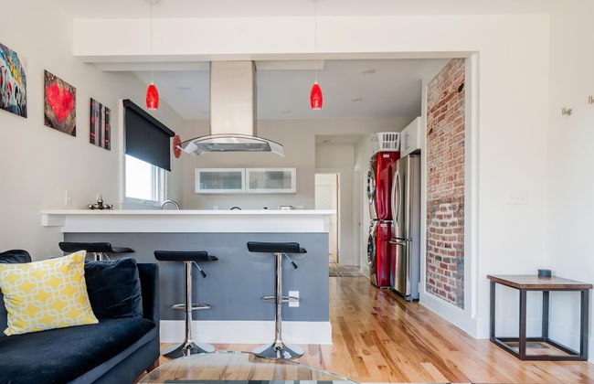 Downton Annie Apartment One 2BD 1BA Parking - Foto 4