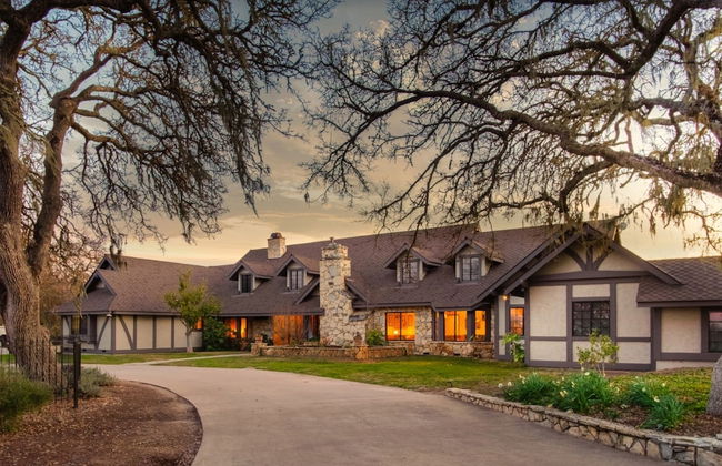 Cathedral by Avantstay Charming Secluded Estate w Sauna Pool Table Views of the Rolling Hills - Foto 8