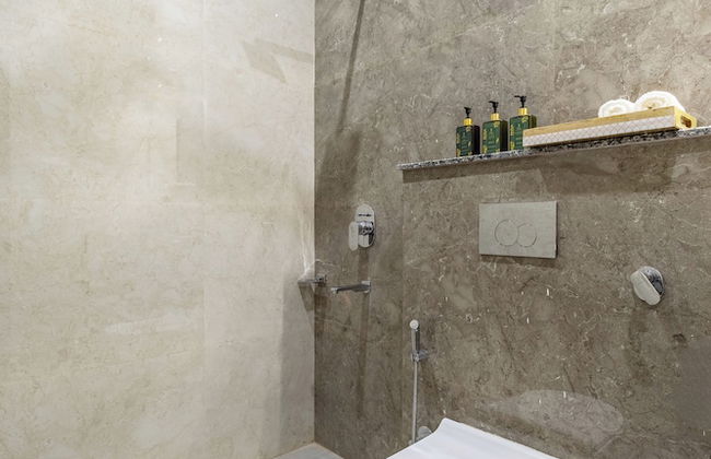 ELIVAAS 5 BHK With Pvt Pool - Zenora - Foto 53
