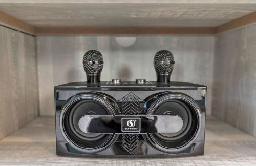 *NEW* Beautiful 3 floor Townhome with Sauna - Foto 41