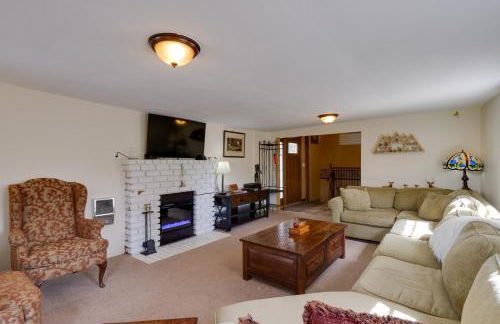 Empire Vacation Rental with Fire Pit and Gas Grill! - Foto 3