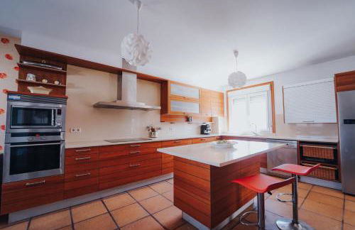 Villa con piscina a pie de playa - Foto 17