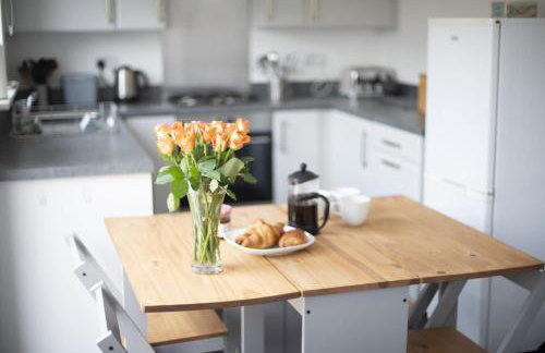 Cosy 3 Bed Near Beaches, Cardiff & Brecon Beacons - Foto 23