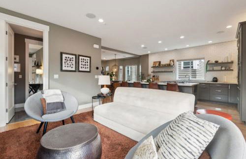 Spacious Family Retreat - Media Room & Patio home - Foto 16