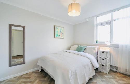 Sleek 2 Bedroom Apartment - Foto 13