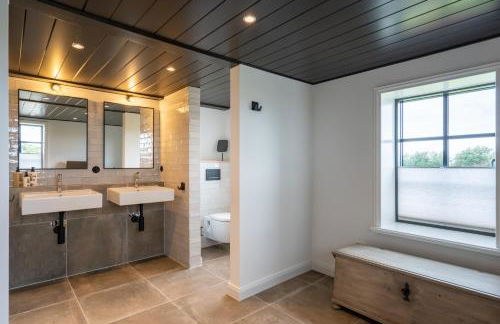 Rickmer's Hoff Reetdachhaus mit Sauna und Kamin - Foto 6