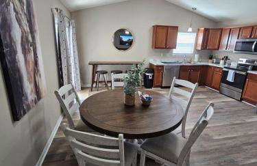 Cozy Charming Cottage-Style Home - Foto 11