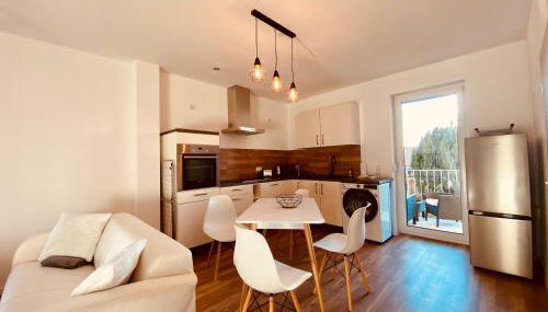 HOCHWERTIGE Ferienwohnung mit 7qm Balkon, Netflix, Kaffeeautomat, RainShower Bad - Foto 5, stove