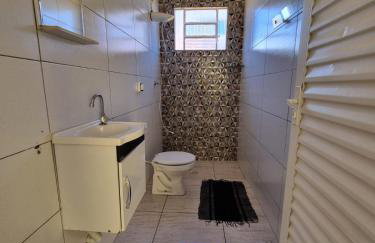 Casa 3 Quartos l 2 banheiros l 2 garagens l centro - Foto 10