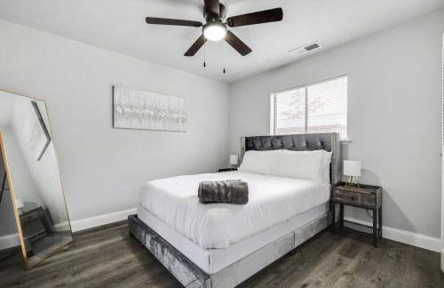 Luxurious 5BR 2BA Holiday Home with Pool, Grill, Sauna & Game Room - Foto 17