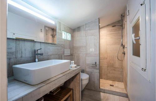 Le Dalie With Shared Pool - Happy Rentals - Photo 9