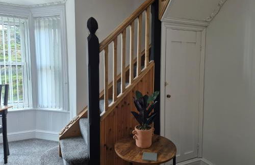 2 Bed Maisonette with Sofa Bed - Ideal for Groups #26C - Foto 33