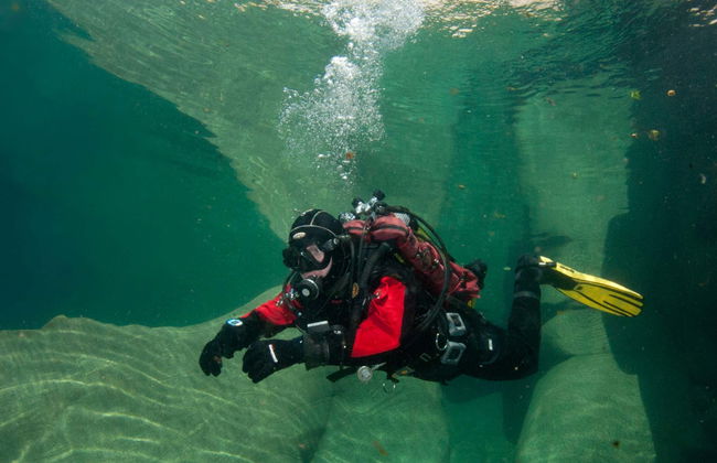 Moreno Lake Scuba Diving Activity - Photo 1