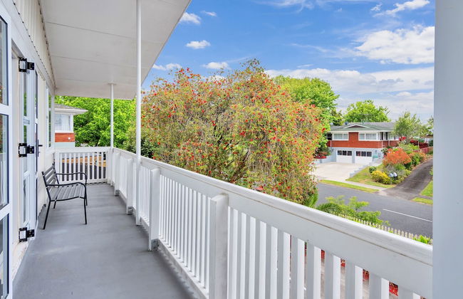 Sunny Three Bedroom Delight Upper Level - Foto 21