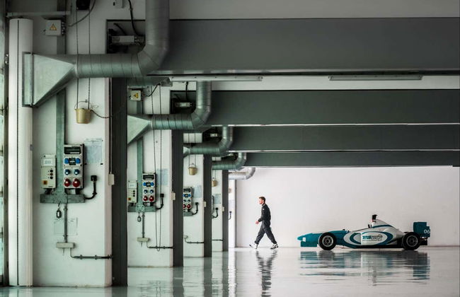 Condução de um Fórmula 3000 no Circuito Yas Marina - Foto 5