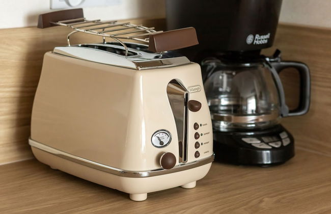 Bel Mare Apartment w/ Balcony by Renters - Foto 26