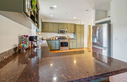 Cypress 5 Bedroom Retreat with Hot Tub, Firepit and Game Tables! Pet Friendly - Foto 23