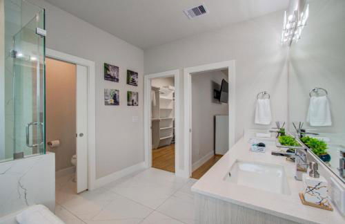 Luxe Family Stay Near NRG Game & Rodeo - Foto 48