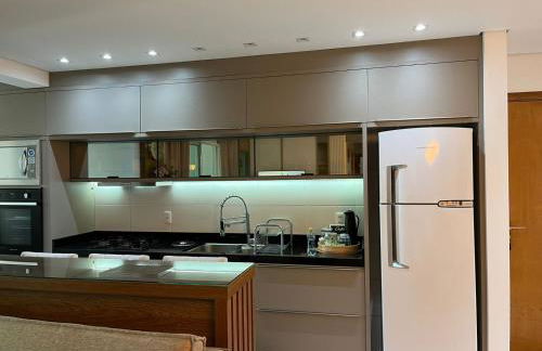 Apê estilo Resort c/ pé na areia e vista mar, próximo ao Beto Carrero - Foto 16