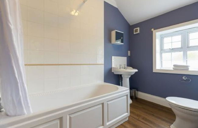 Host Stay Redwings Sanctuary Rooms - Foto 7