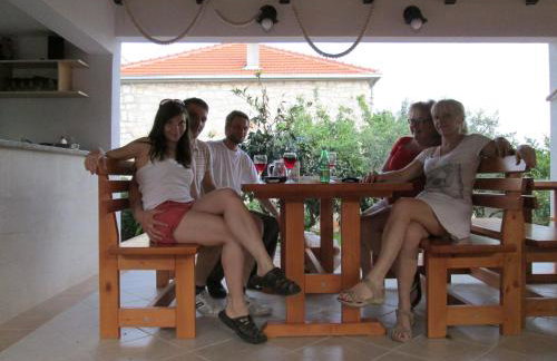 Bijela kuča - Foto 63