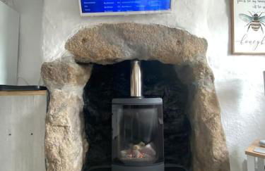 Bumblebee Cottage - Foto 20