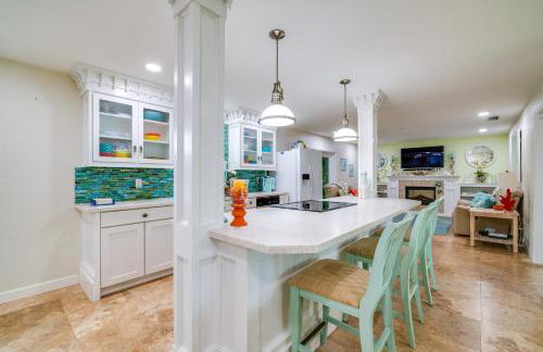 Outdoor Oasis with Bar and Lanai Tavares Escape - Photo 11