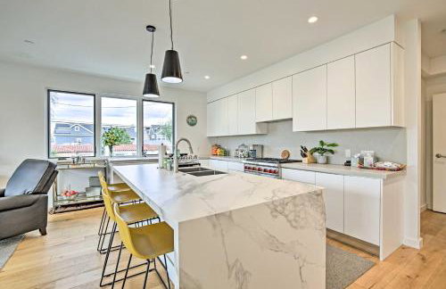 Chic Coronado Retreat w/ Patio & 4 Cruiser Bikes! - Foto 2