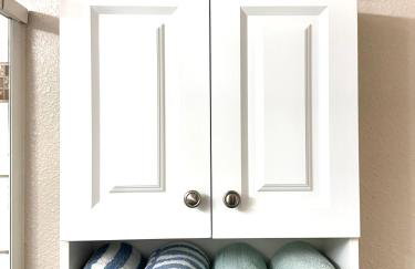 Emerald City Studio Suite - Photo 27