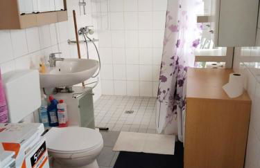 Monteurwohnung Alleinnutzung 6 Personen Eschershausen - Photo 9