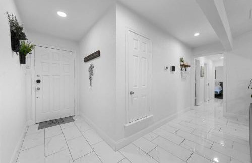 Diamond Waters near DFW & Stadium , Private Pool - Foto 28