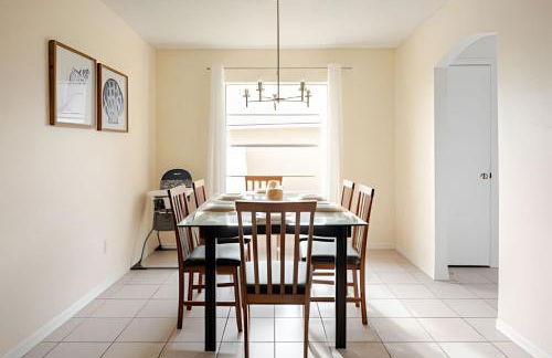 10 Minutes to Disney Pool Home *Renovated* - Foto 12