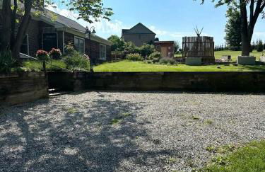 Thoughtfully Design Cottage with Breathtaking Indoor and Outdoor in Maryland - Photo 35