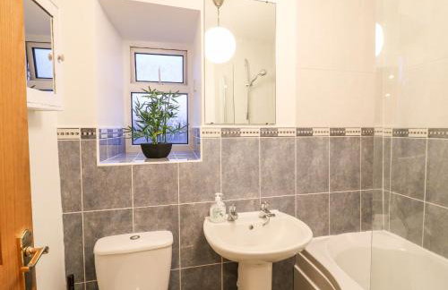 Woodbine Cottage - Photo 15