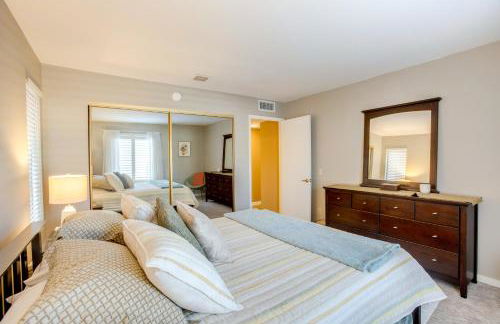 Cathedral City Condo with Community Pools and Hot Tubs - Foto 16