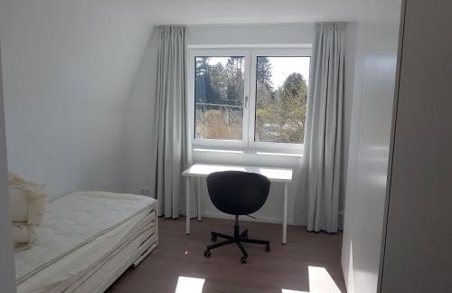 Neubau-Ferienwohnung mit Panorama-Seeblick - Foto 10