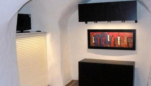 A stone tower 1 - Foto 3