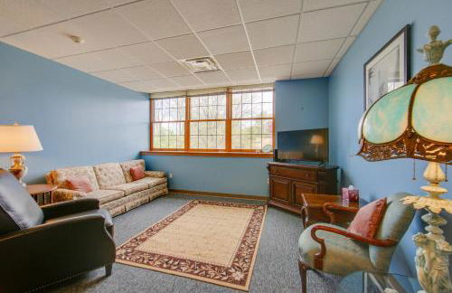 Conference Center and Pond New Kensington Apartment - Foto 1