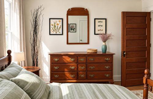 Charming Victorian Home In Historic District - Foto 4