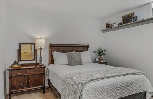 Ma-ple Haven --Wifi, Fireplace, Deck, Fire Pit, Family Friendly, Game Room, Pool Access - Foto 49