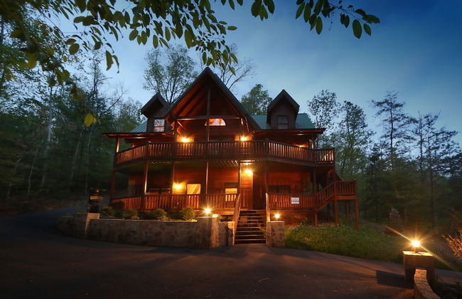 Smoky Mountain Getaway - Five Bedroom Cabin - Foto 34
