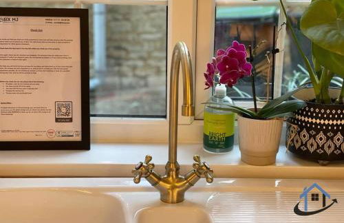 Petham Cottage Stanwick 2 bed sleeps 6 - Photo 33