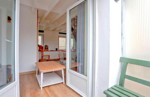 1 Bedroom Cozy Apartment In Carolles - Foto 12