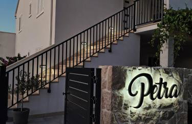 "Apartments Petra With Swimming Pool" - Foto 2