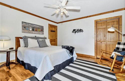 Cozy Mountain Cabin with Long-Range Views near Waterfall Park in Old Fort, NC - Foto 29