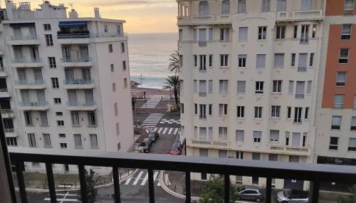 Près de la promenade - Foto 2