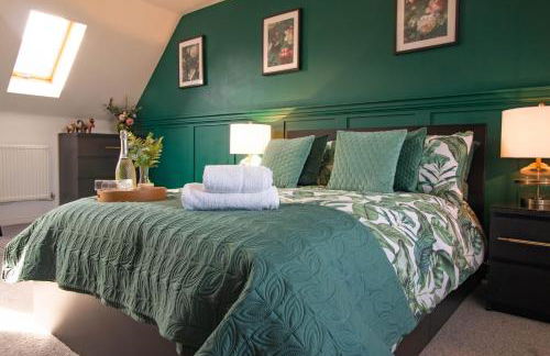 Cosy 4 Bedroom Town House with Mountain views, Private garden and ease of access into Abergavenny - Foto 4