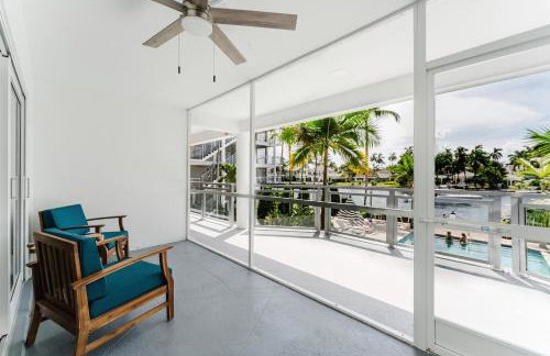 Waterfront Retreat Views, Pool, Hot Tub, Gym Walk to Beach & Boca Resort! - Photo 31